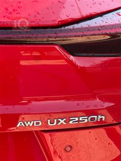 لكزس UX